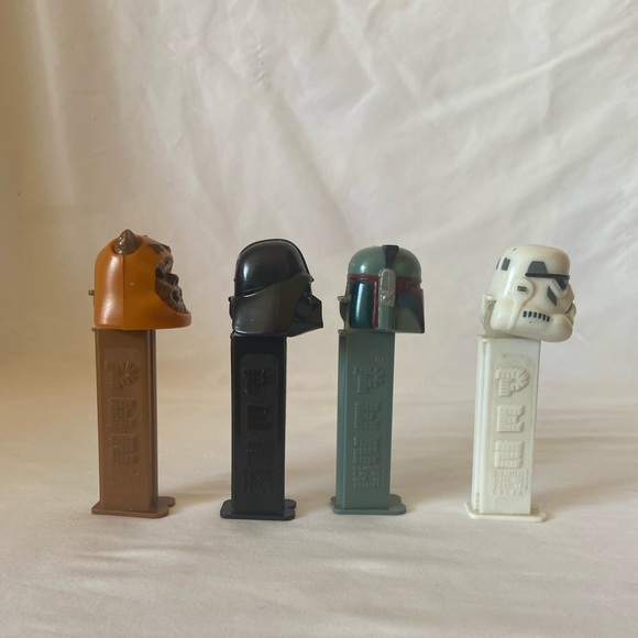 (4) Vintage Star Wars pez dispenser’s - Picture 2 of 4